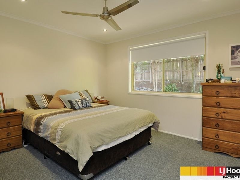 2/5 Camera Court, Oxenford QLD 4210