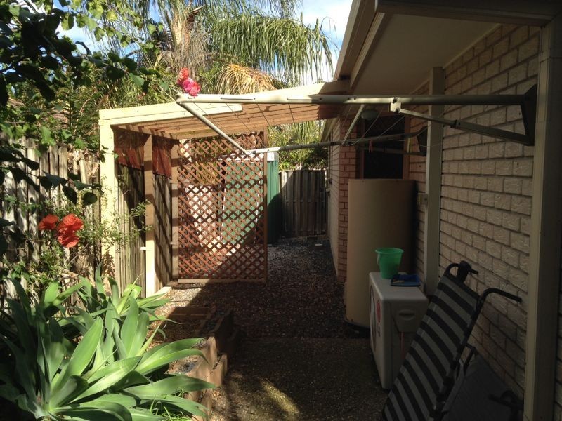 5 Polynesia Avenue, Pacific Pines QLD 4211