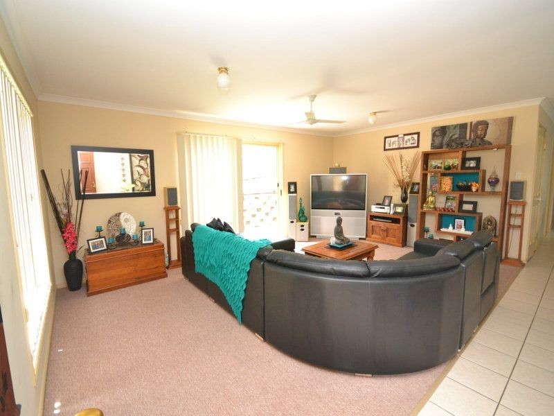 12 Archipelago Street, Pacific Pines QLD 4211