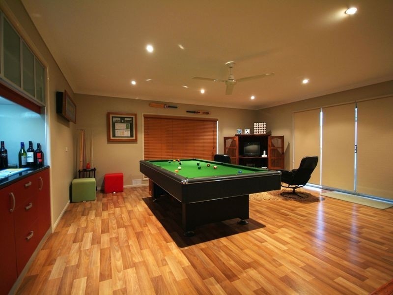 9 Gambier Crescent, Pacific Pines QLD 4211