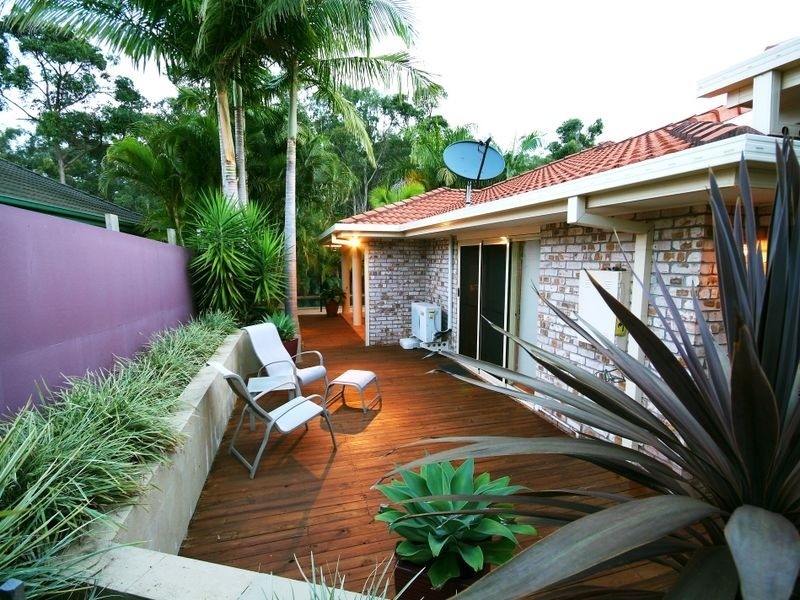 9 Gambier Crescent, Pacific Pines QLD 4211