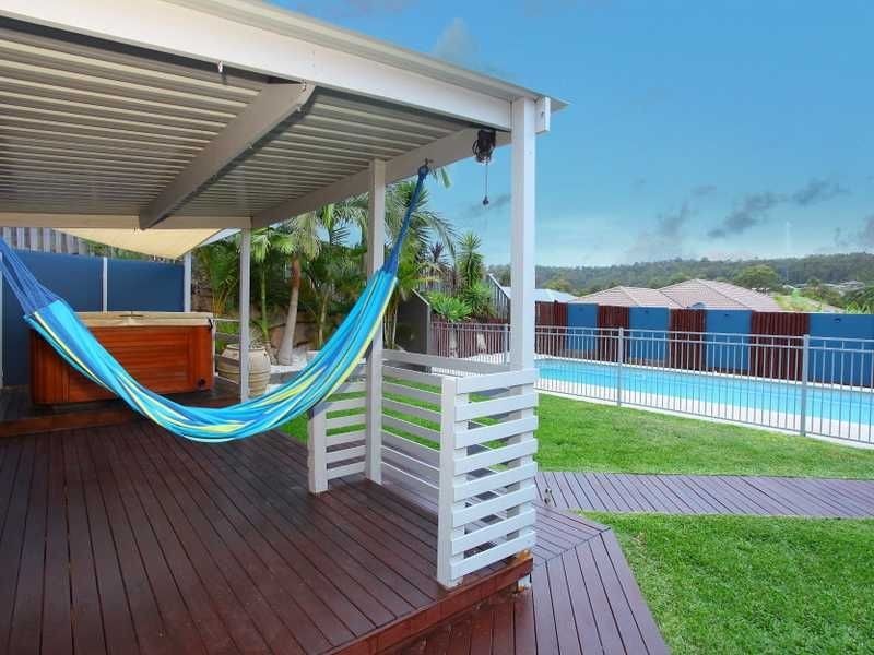 33 Barradeen Circuit, Pacific Pines QLD 4211