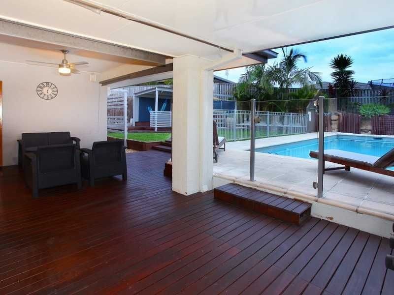 33 Barradeen Circuit, Pacific Pines QLD 4211