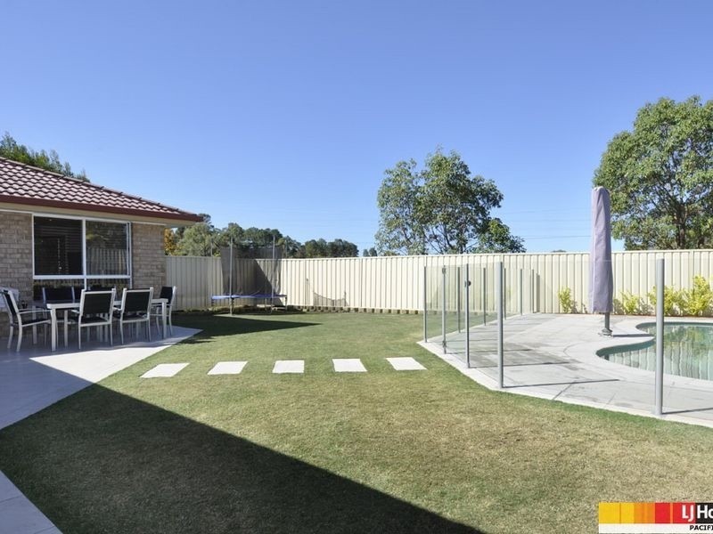 25 Galapagos Way, Pacific Pines QLD 4211