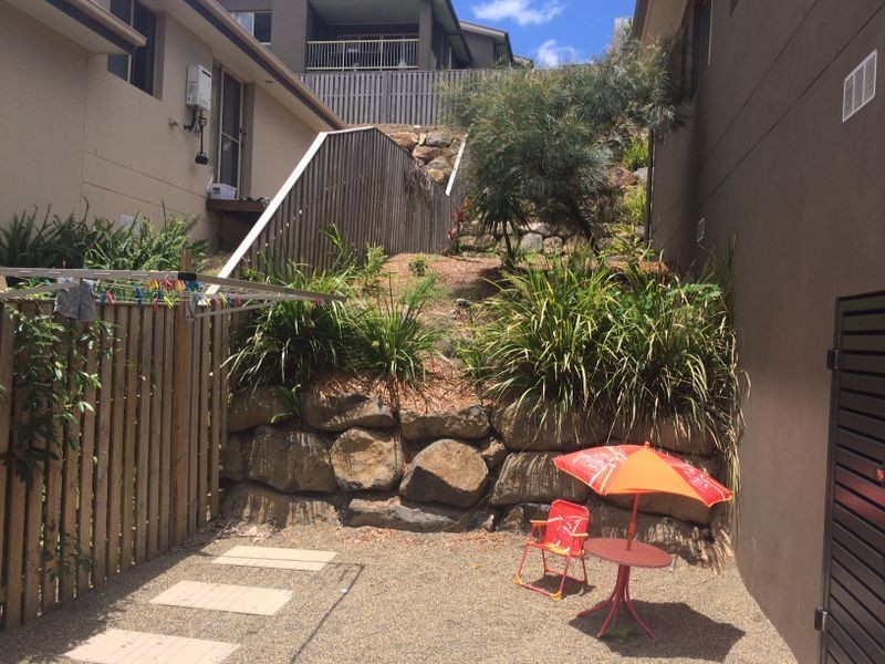 52 Diamantina Circuit, Pacific Pines QLD 4211