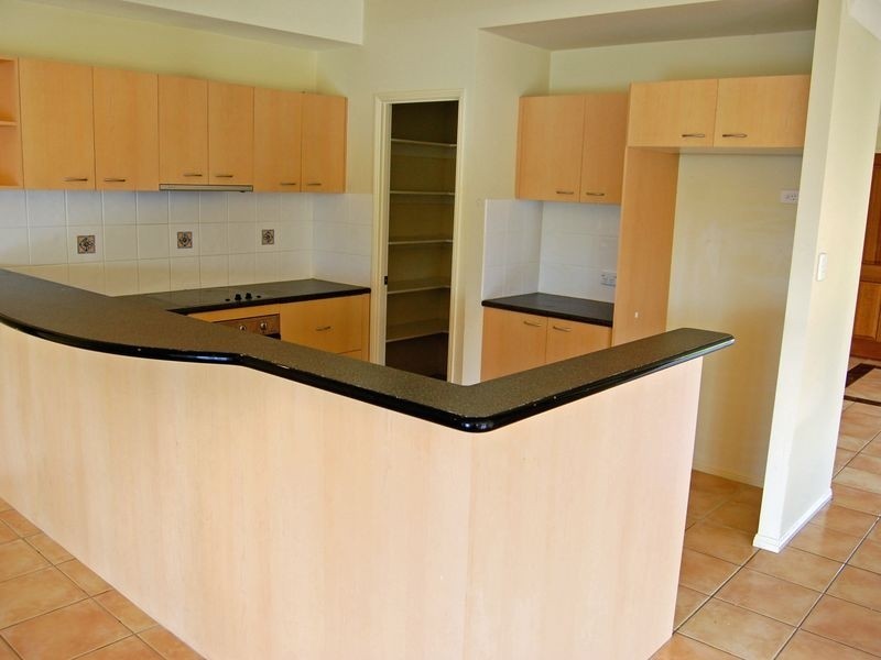 11 Rarotonga Rise, Pacific Pines QLD 4211