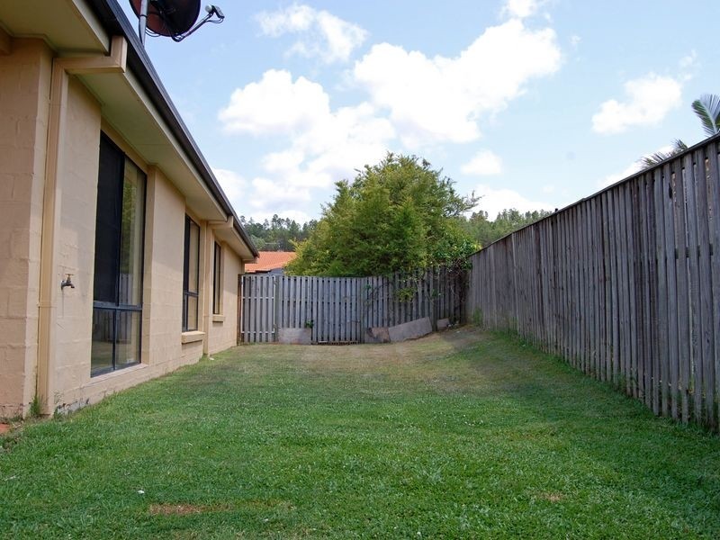 11 Rarotonga Rise, Pacific Pines QLD 4211