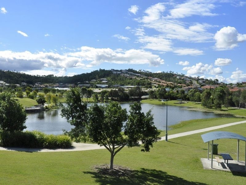 17 Malekula Rise, Pacific Pines QLD 4211