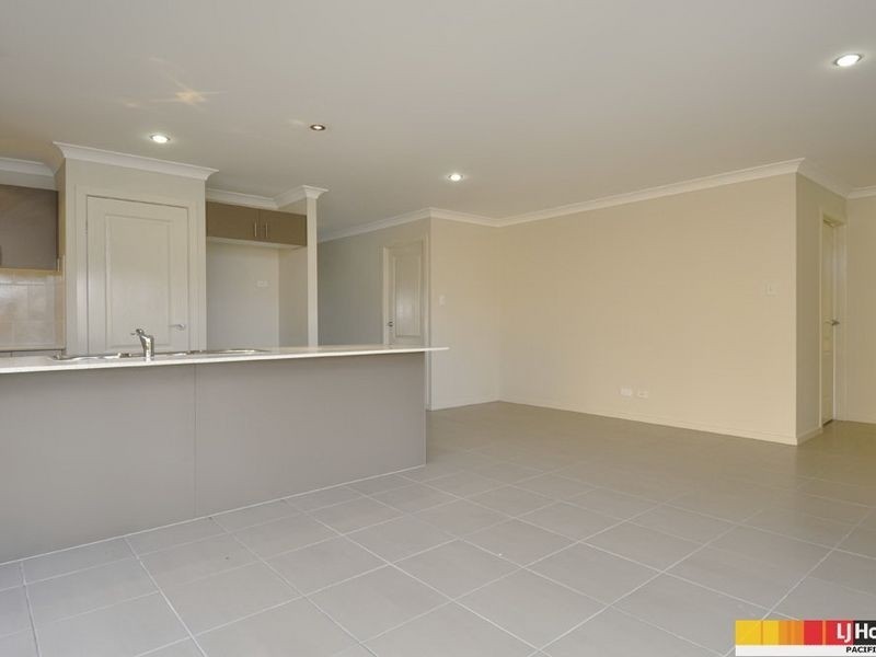 6 Orara Street, Pacific Pines QLD 4211