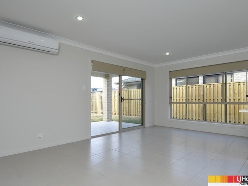 6 Orara Street, Pacific Pines QLD 4211