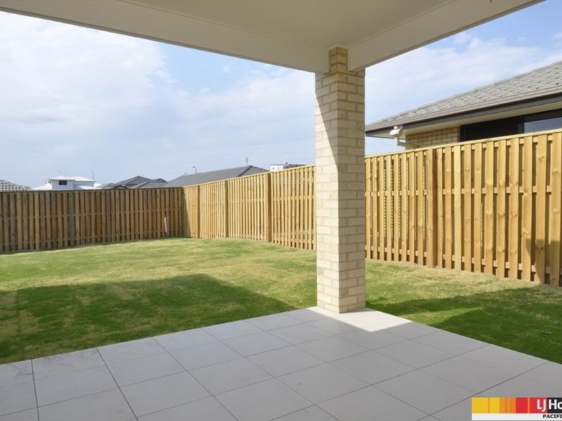 6 Orara Street, Pacific Pines QLD 4211