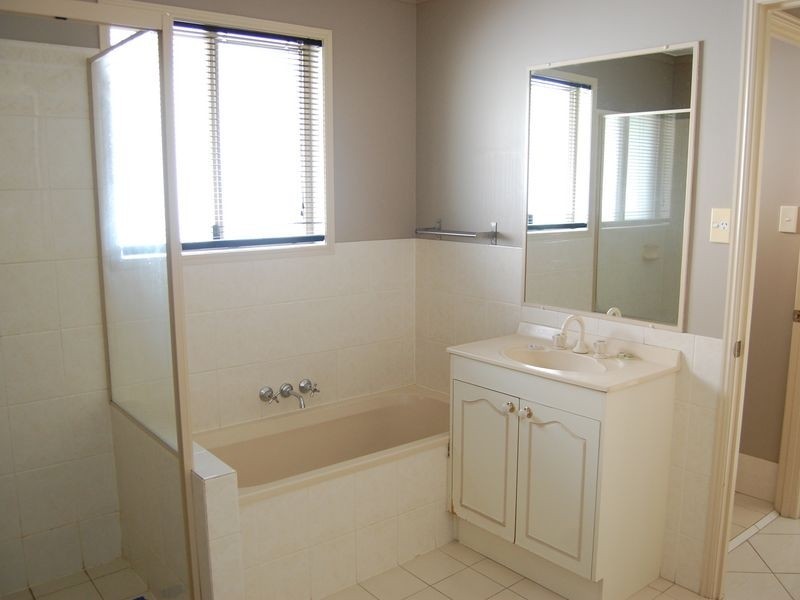 9 Edgemount Court, Oxenford QLD 4210