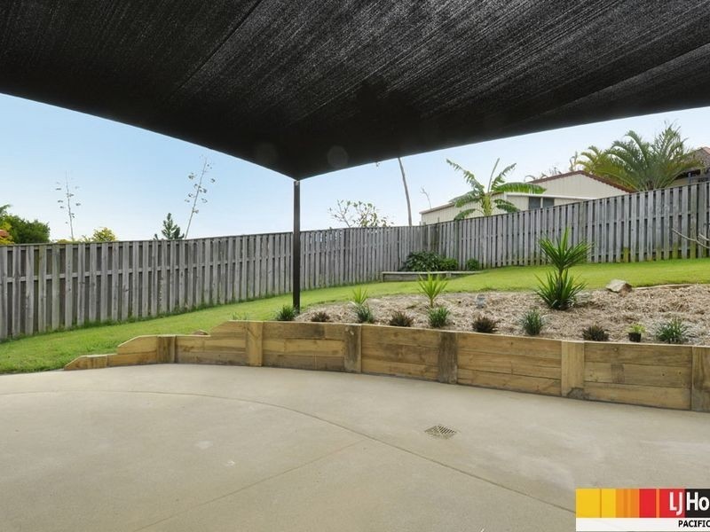 16 Maui Crescent, Oxenford QLD 4210