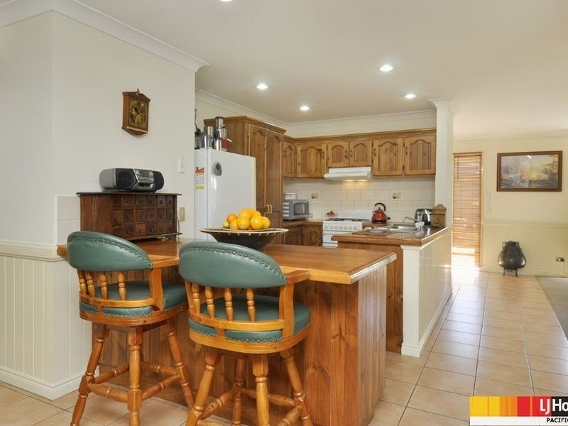11 Gambier Crescent, Pacific Pines QLD 4211
