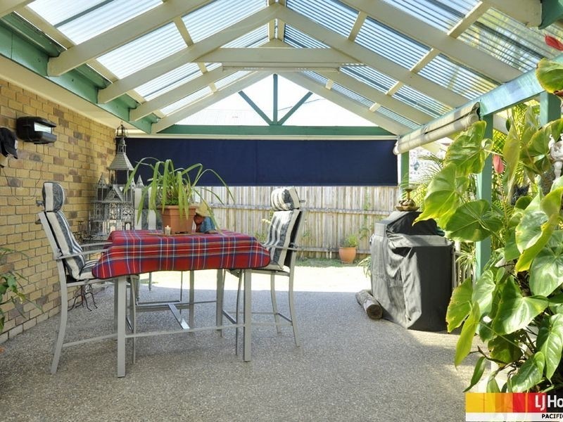 11 Gambier Crescent, Pacific Pines QLD 4211