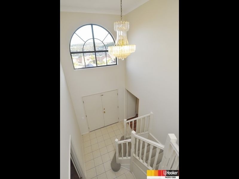 24 Raratonga Rise, Pacific Pines QLD 4211