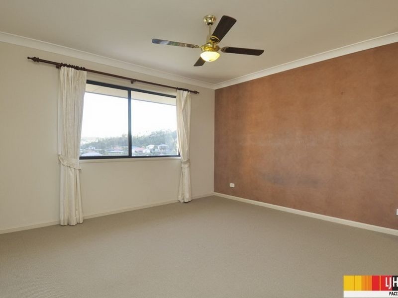 24 Raratonga Rise, Pacific Pines QLD 4211