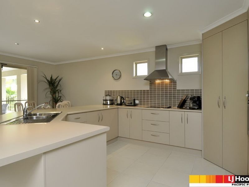 85 Roberts Drive, Maudsland QLD 4210