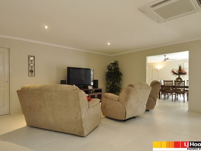 85 Roberts Drive, Maudsland QLD 4210