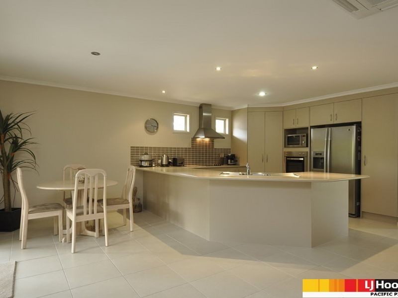 85 Roberts Drive, Maudsland QLD 4210