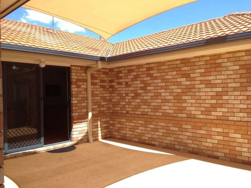 28 Sheffield Circuit, Pacific Pines QLD 4211