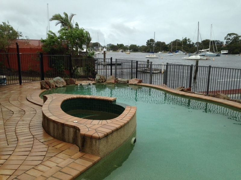 39 Lindsay Street, Paradise Point QLD 4216