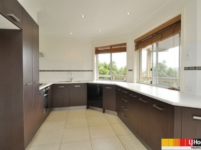 9 Austral Crescent, Pacific Pines QLD 4211