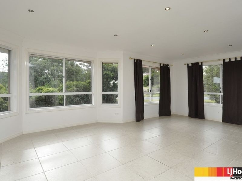 9 Austral Crescent, Pacific Pines QLD 4211