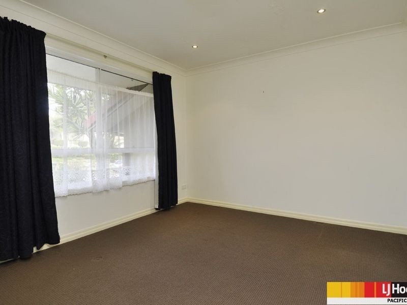 9 Austral Crescent, Pacific Pines QLD 4211