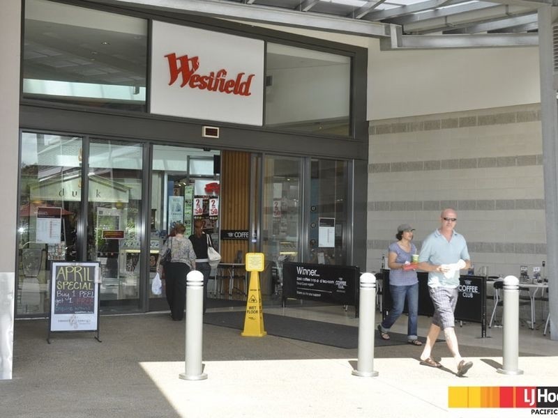 9 Austral Crescent, Pacific Pines QLD 4211