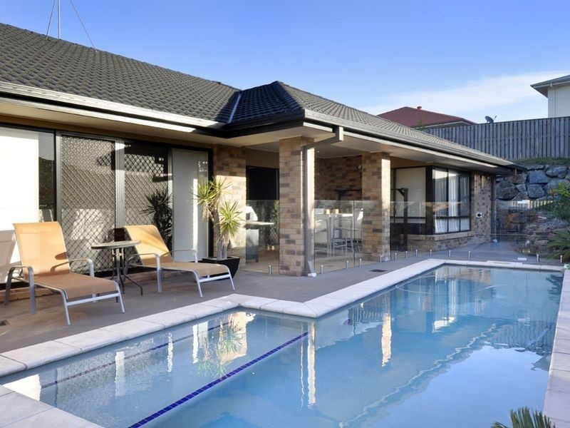 42 Codrington Circuit, Pacific Pines QLD 4211