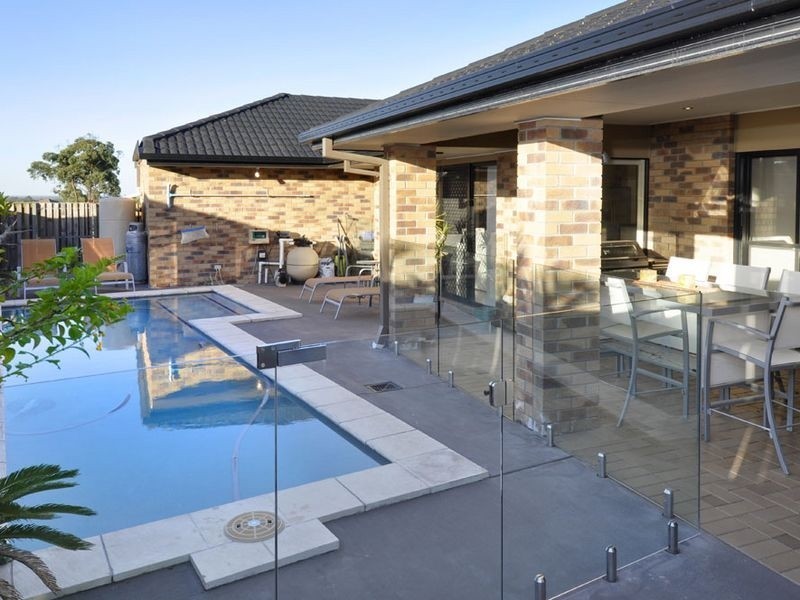 42 Codrington Circuit, Pacific Pines QLD 4211