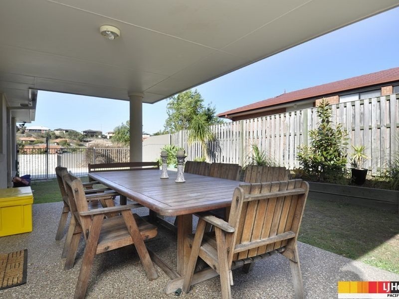 2 Buffalo Crescent, Pacific Pines QLD 4211