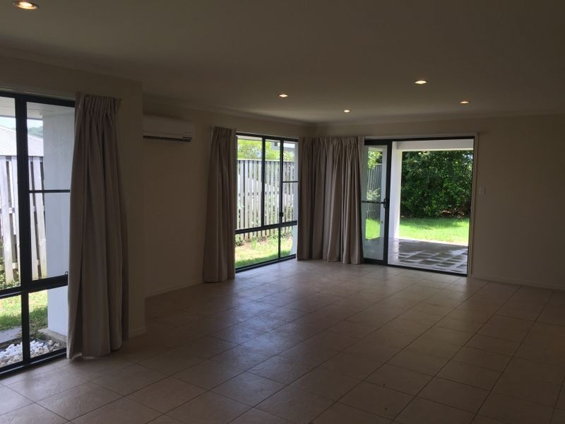 26 Gerard Street, Pacific Pines QLD 4211