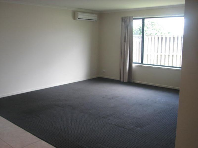 26 Gerard Street, Pacific Pines QLD 4211