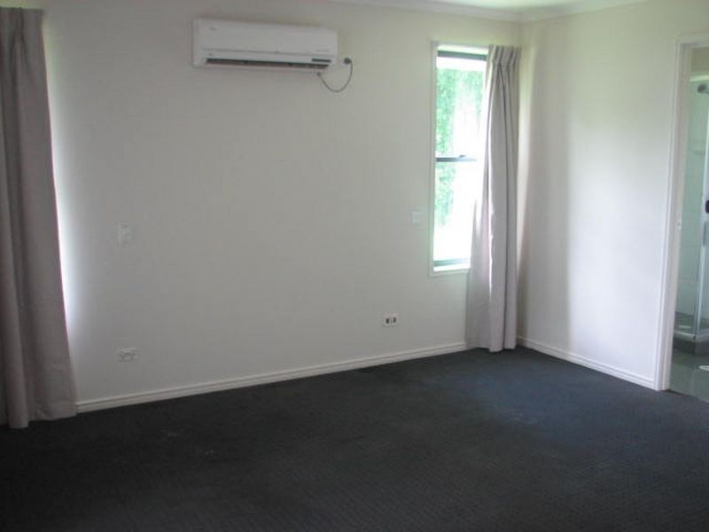 26 Gerard Street, Pacific Pines QLD 4211