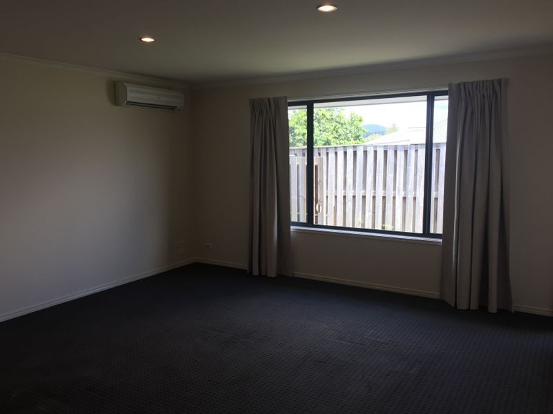 26 Gerard Street, Pacific Pines QLD 4211