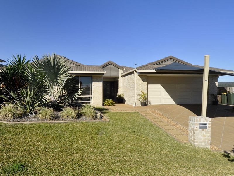 18 Sangster Crescent, Pacific Pines QLD 4211