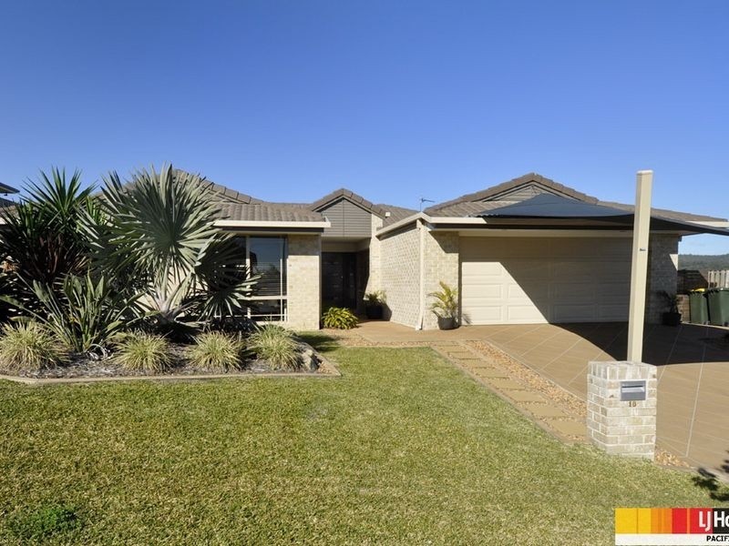 18 Sangster Crescent, Pacific Pines QLD 4211