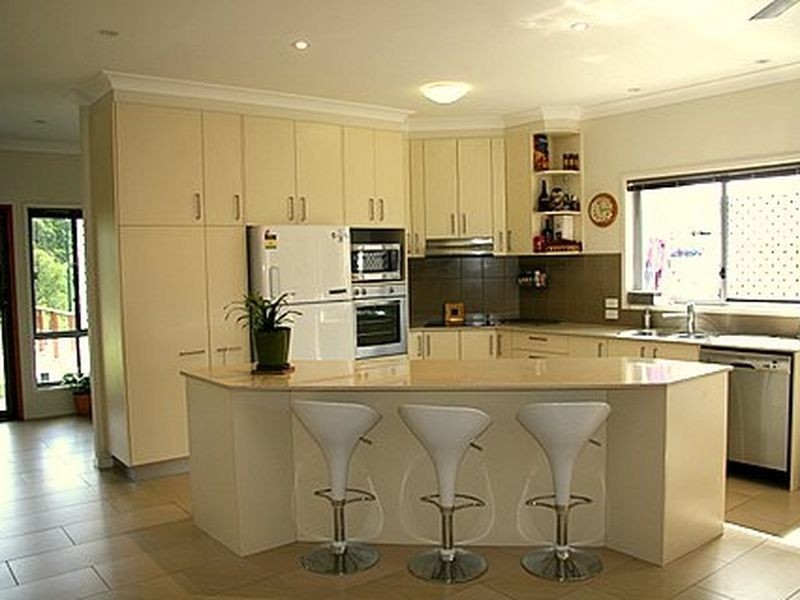 13A Shannonbrook Grove, Pacific Pines QLD 4211