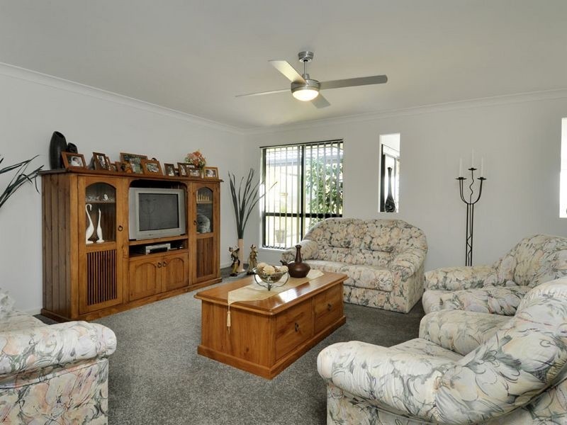 3 Diamantina Circuit, Pacific Pines QLD 4211