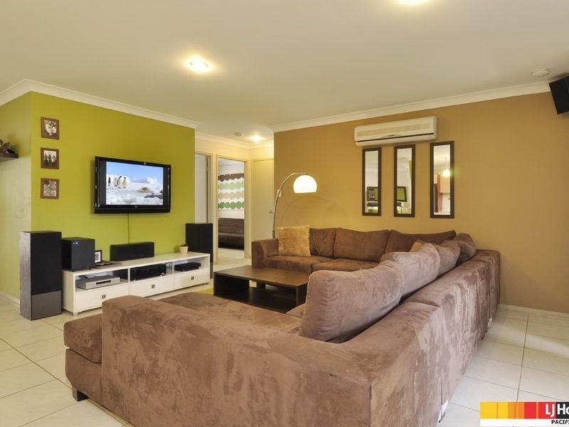 14/136 Pacific Pines Boulevard, Pacific Pines QLD 4211