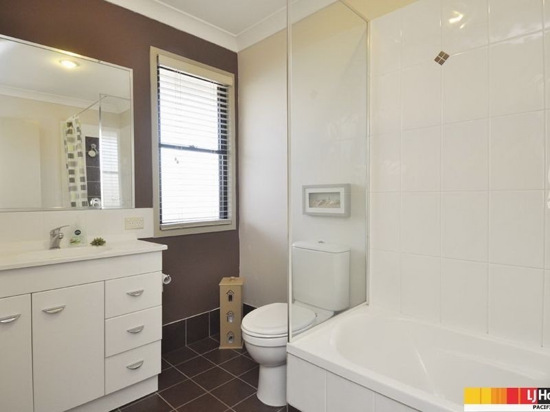 14/136 Pacific Pines Boulevard, Pacific Pines QLD 4211