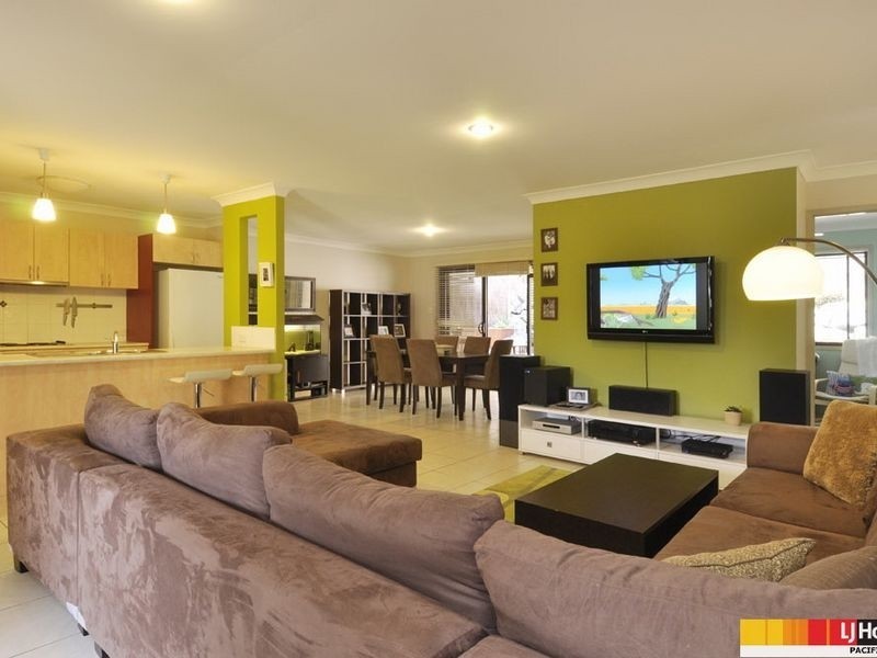 14/136 Pacific Pines Boulevard, Pacific Pines QLD 4211