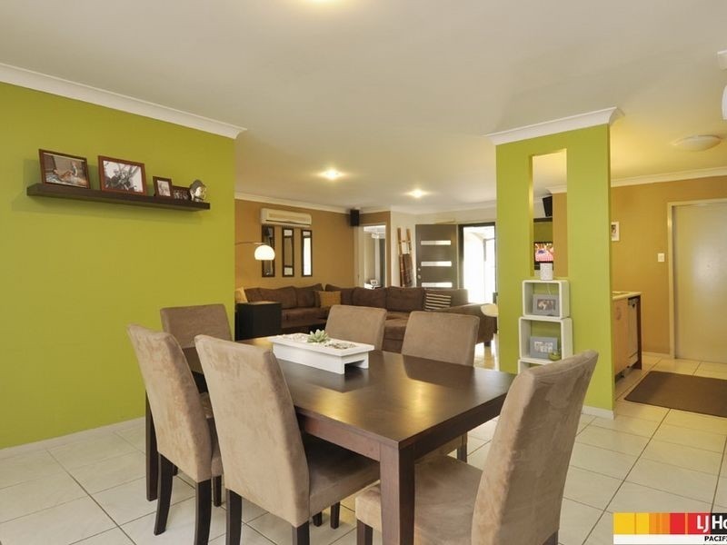 14/136 Pacific Pines Boulevard, Pacific Pines QLD 4211