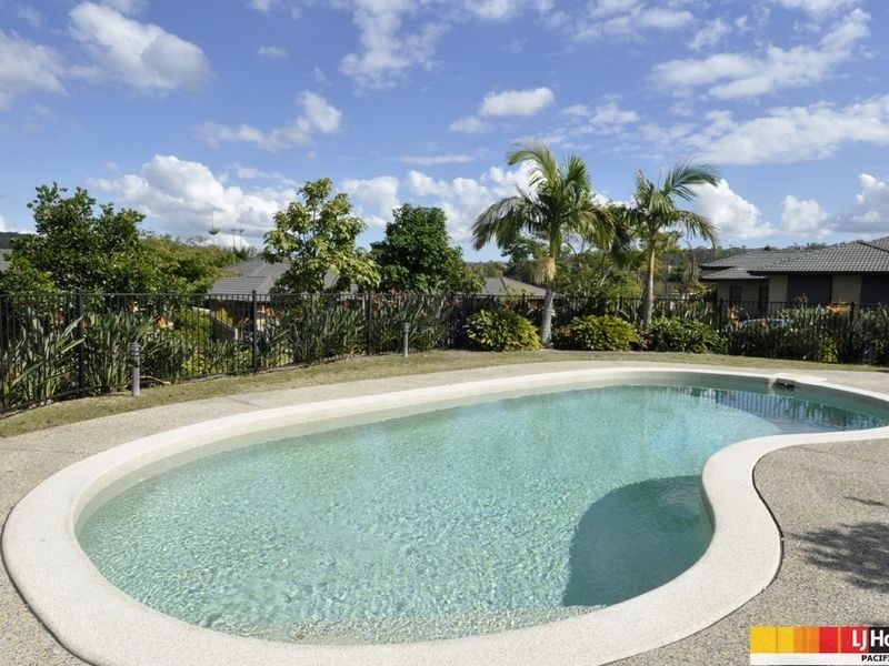 14/136 Pacific Pines Boulevard, Pacific Pines QLD 4211