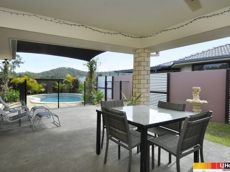 11 Govett Street, Pacific Pines QLD 4211