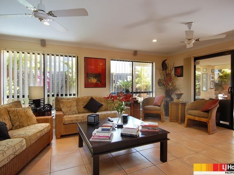 31/95 Arundel Drive, Arundel QLD 4214