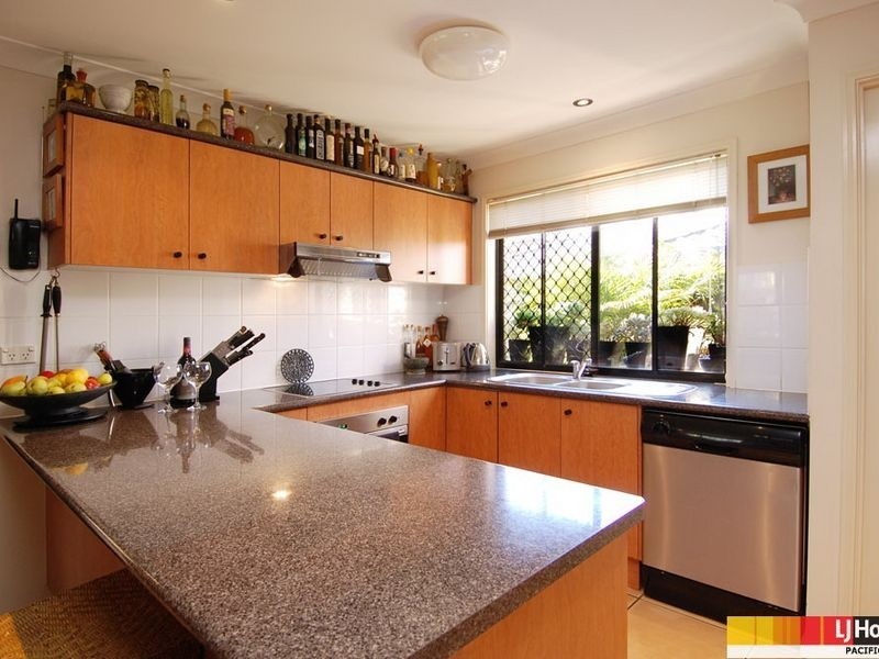 31/95 Arundel Drive, Arundel QLD 4214