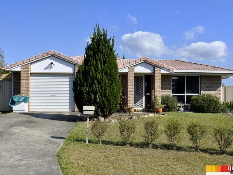 3 Mona Court, Pacific Pines QLD 4211